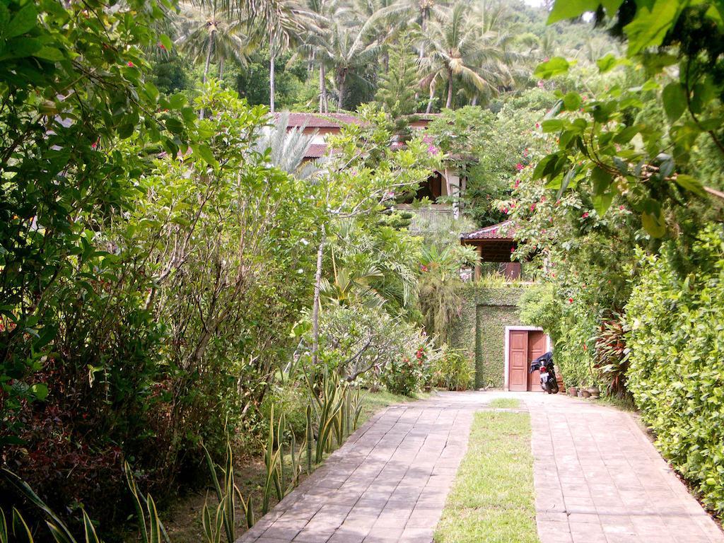 Sunset Villa Senggigi Rum bild